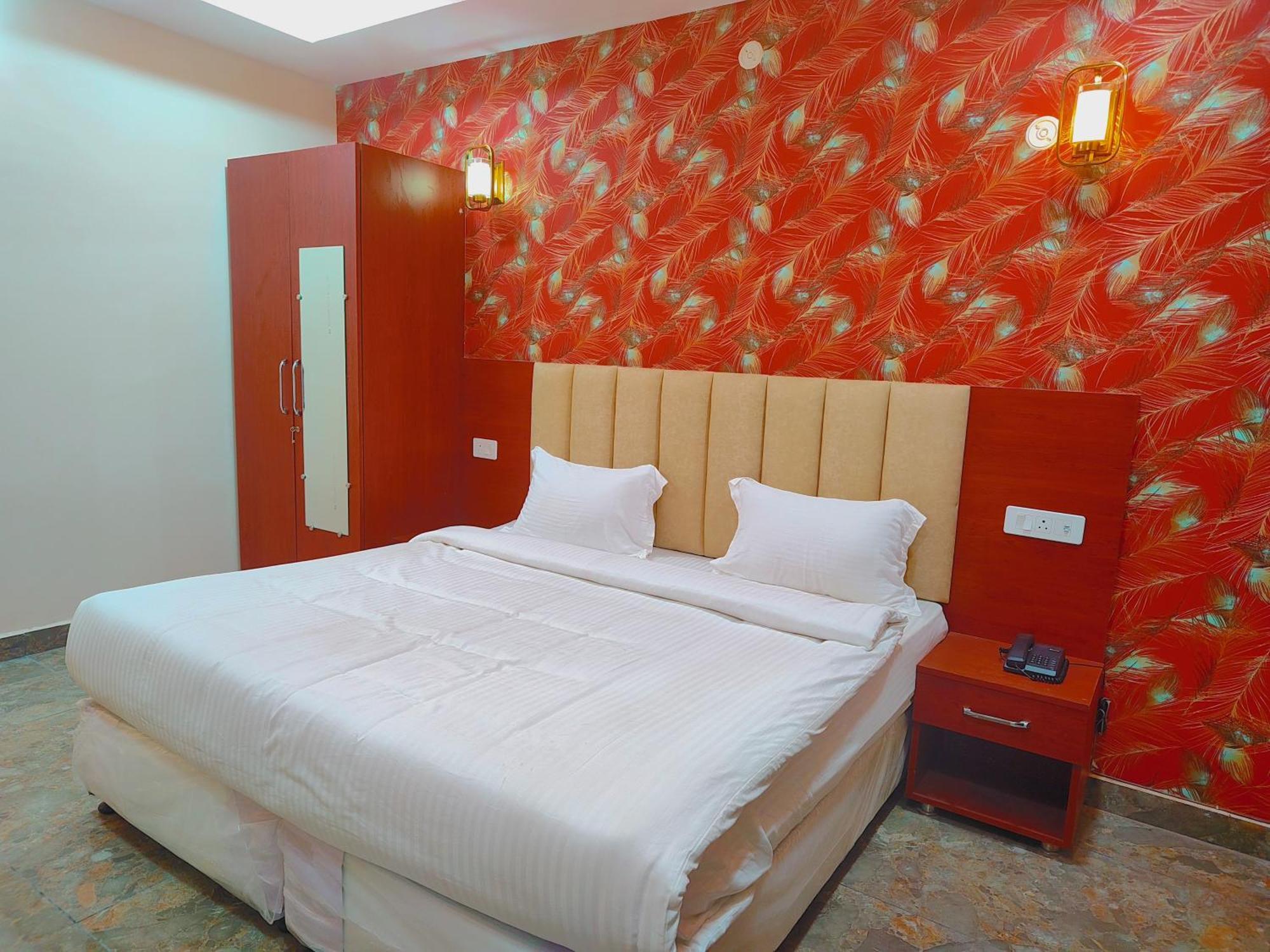 Awadh Samrat Resort Ayodhya Exterior photo